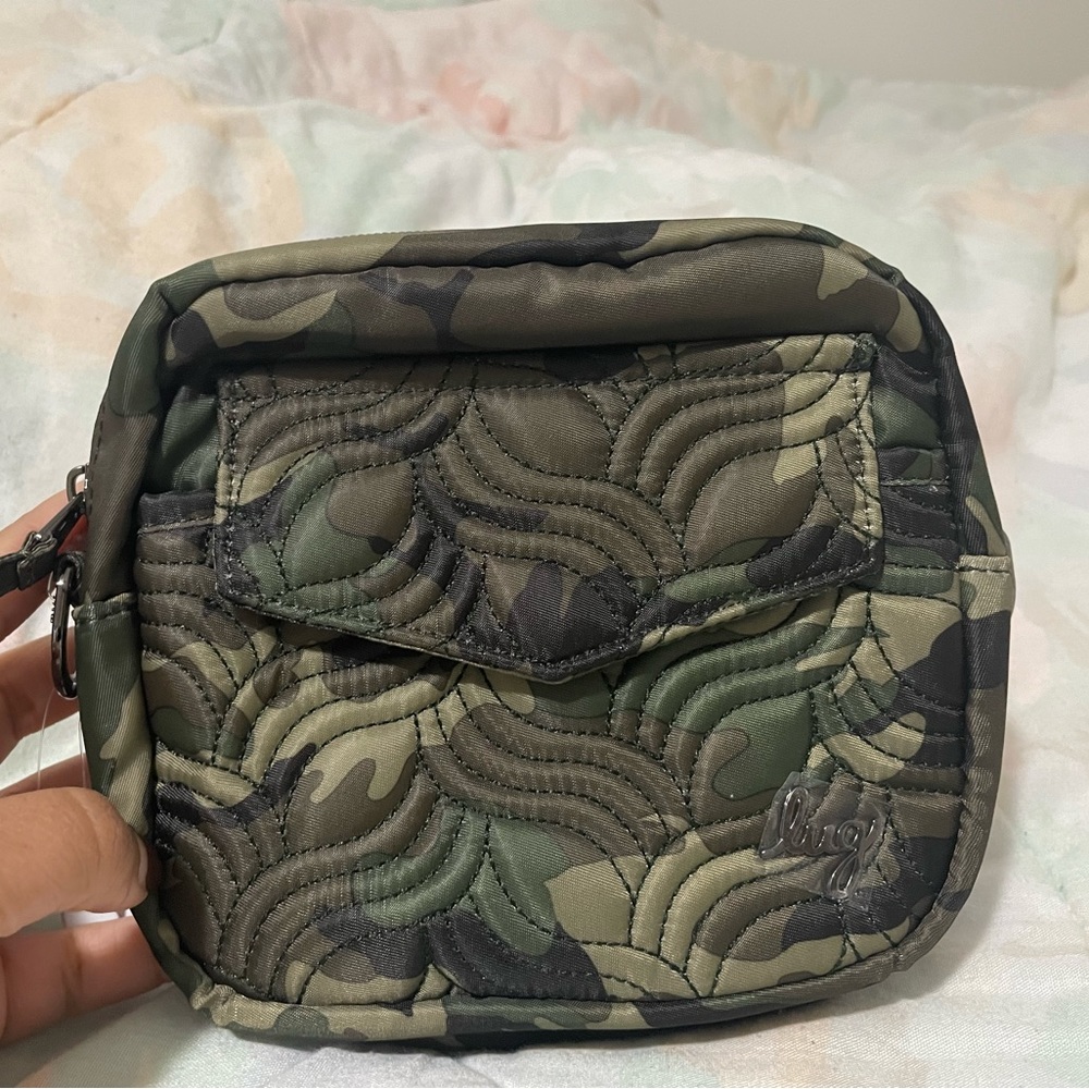 Lug swing in camo green NWT